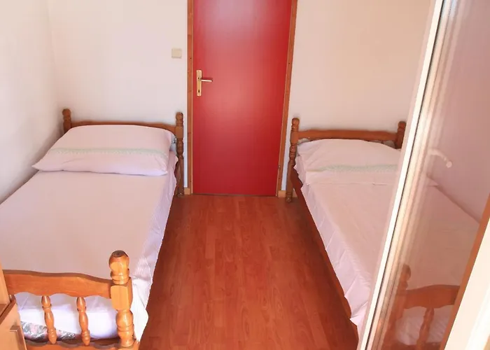 Rtina - Stosici 15921a * Ražanac